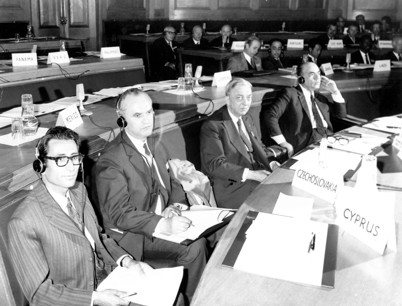 Α' Διάσκεψη στη Γενεύη το 1967